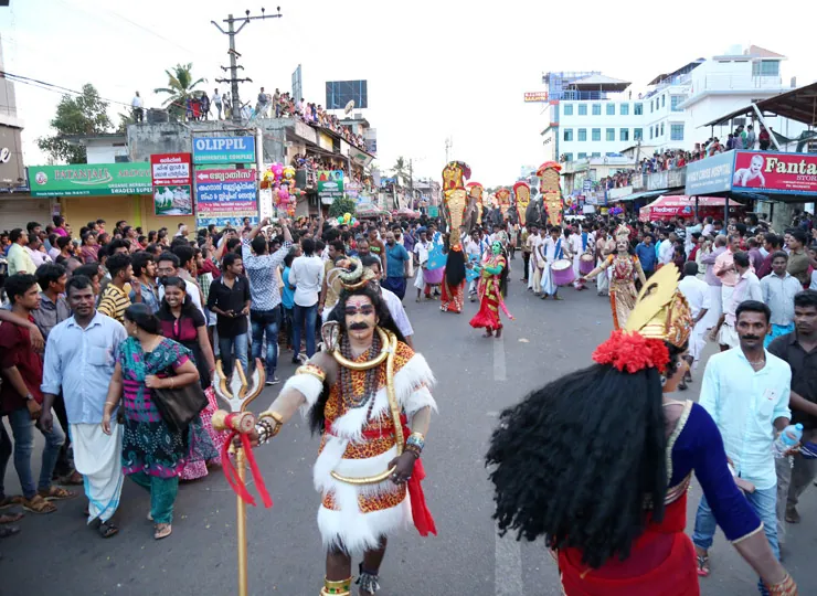 Kodimara Khoshayathra photo 3